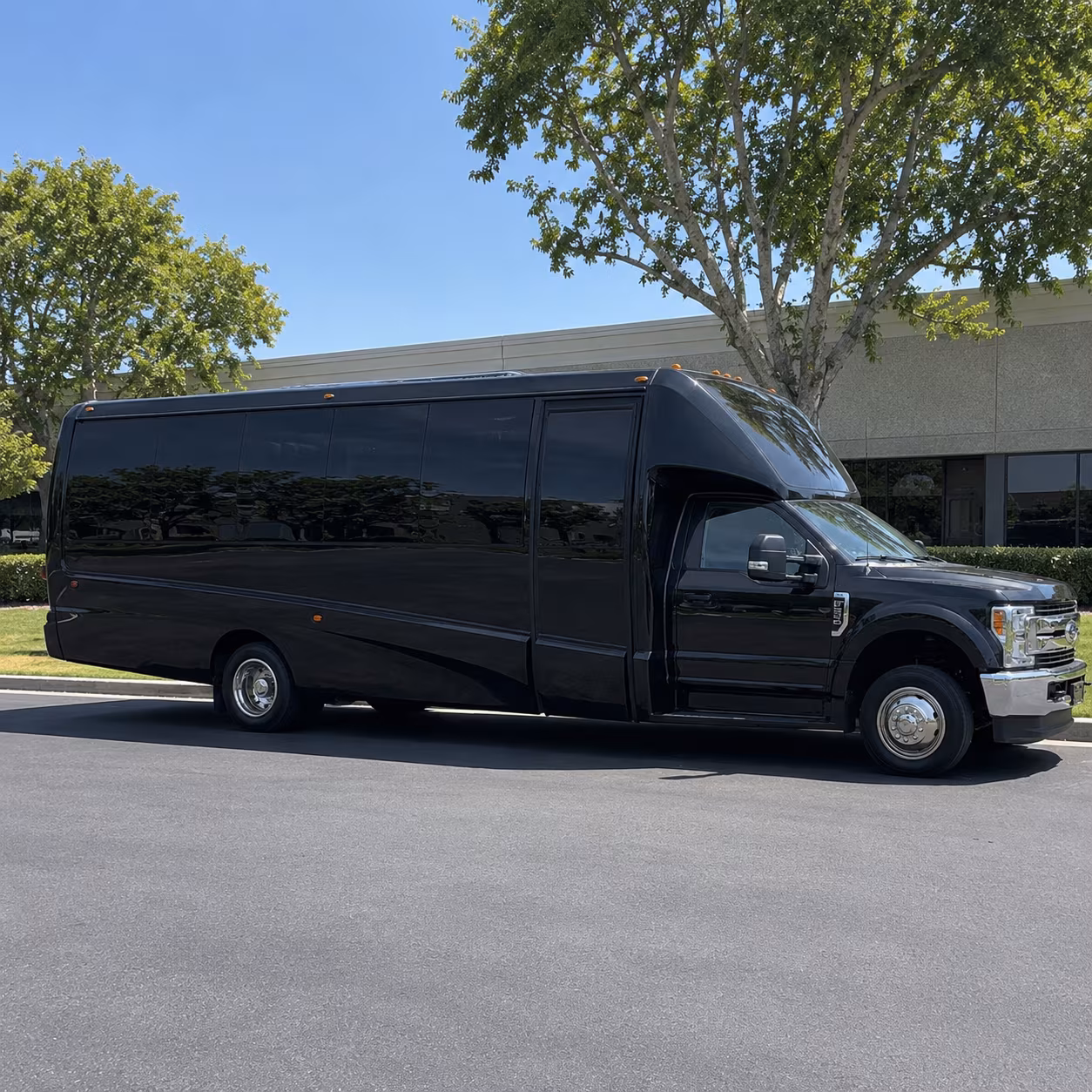 birthday party buses for pearl street bar crawls in boulder